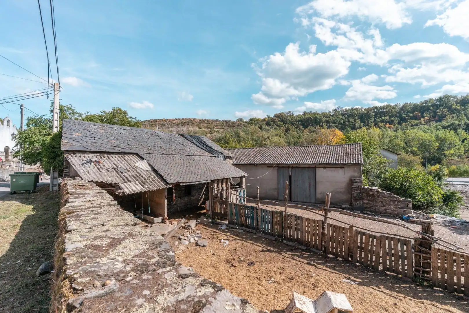 Vista exterior de Casa o chalet en venta en Palacios del Sil con Jardín privado