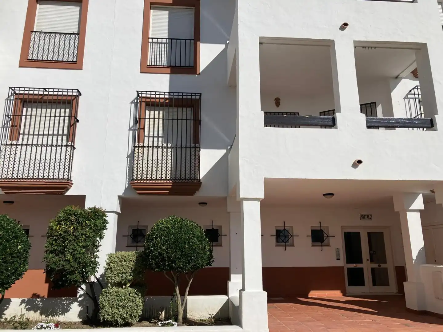 Außenansicht von Wohnung zum Verkauf in Chipiona mit Balkon