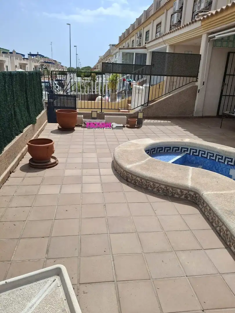 Terrassa de Casa o xalet en venda en Orihuela amb Terrassa, Traster i Piscina