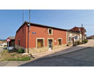 Exterior view of House or chalet for sale in Robleda