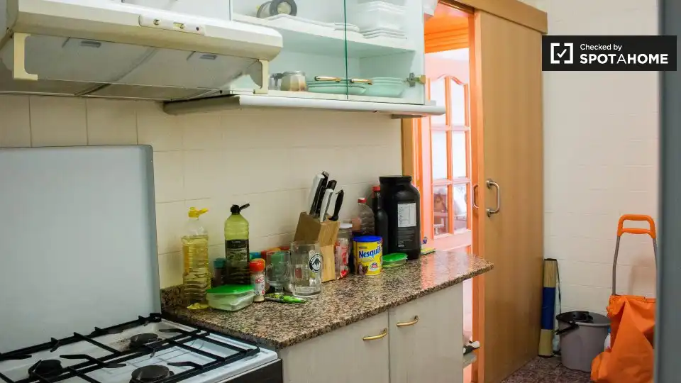 Room in El Clot