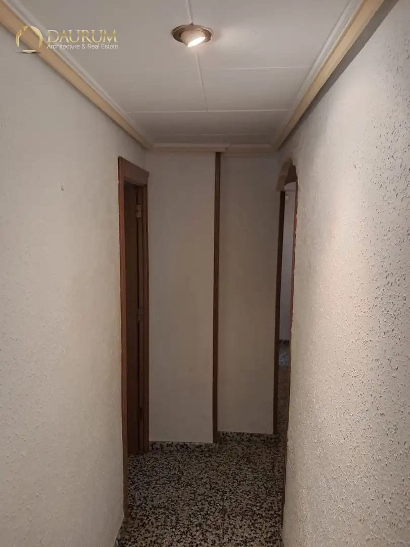 Flat for sale in Cheste  with Air Conditioner, Terrace and Furnished