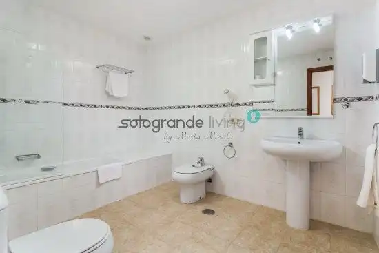 Bathroom of Buildings for sale in Sotogrande