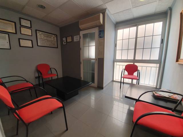 Piso en Venta en Avenida Medina Olmos, 64 en Guadix