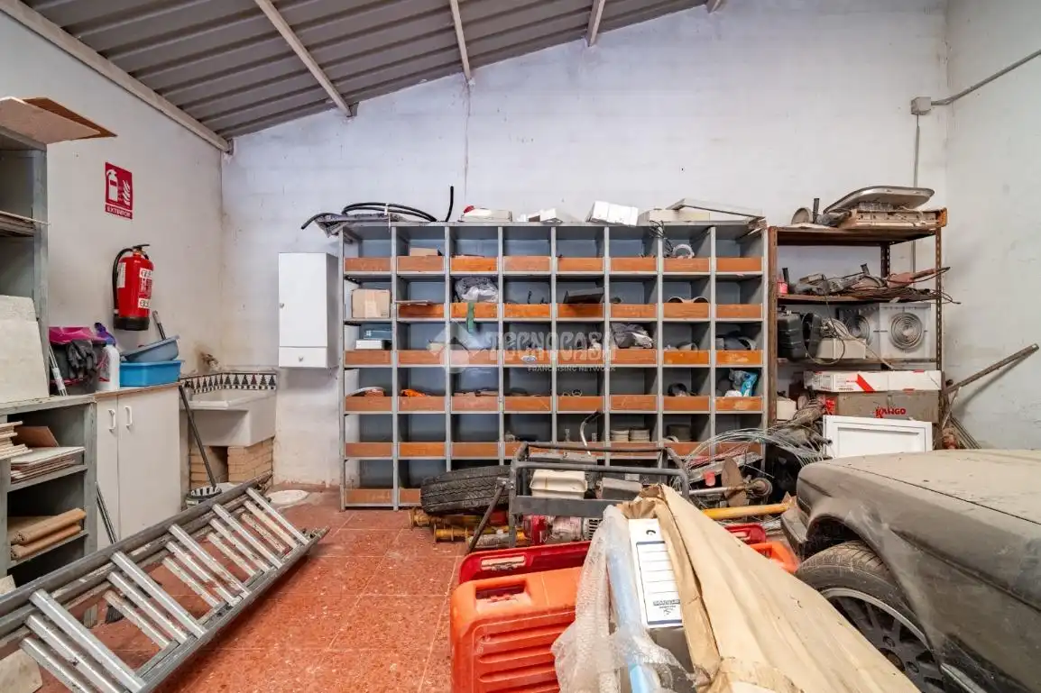 Terreno industrial en venta en Albaicín