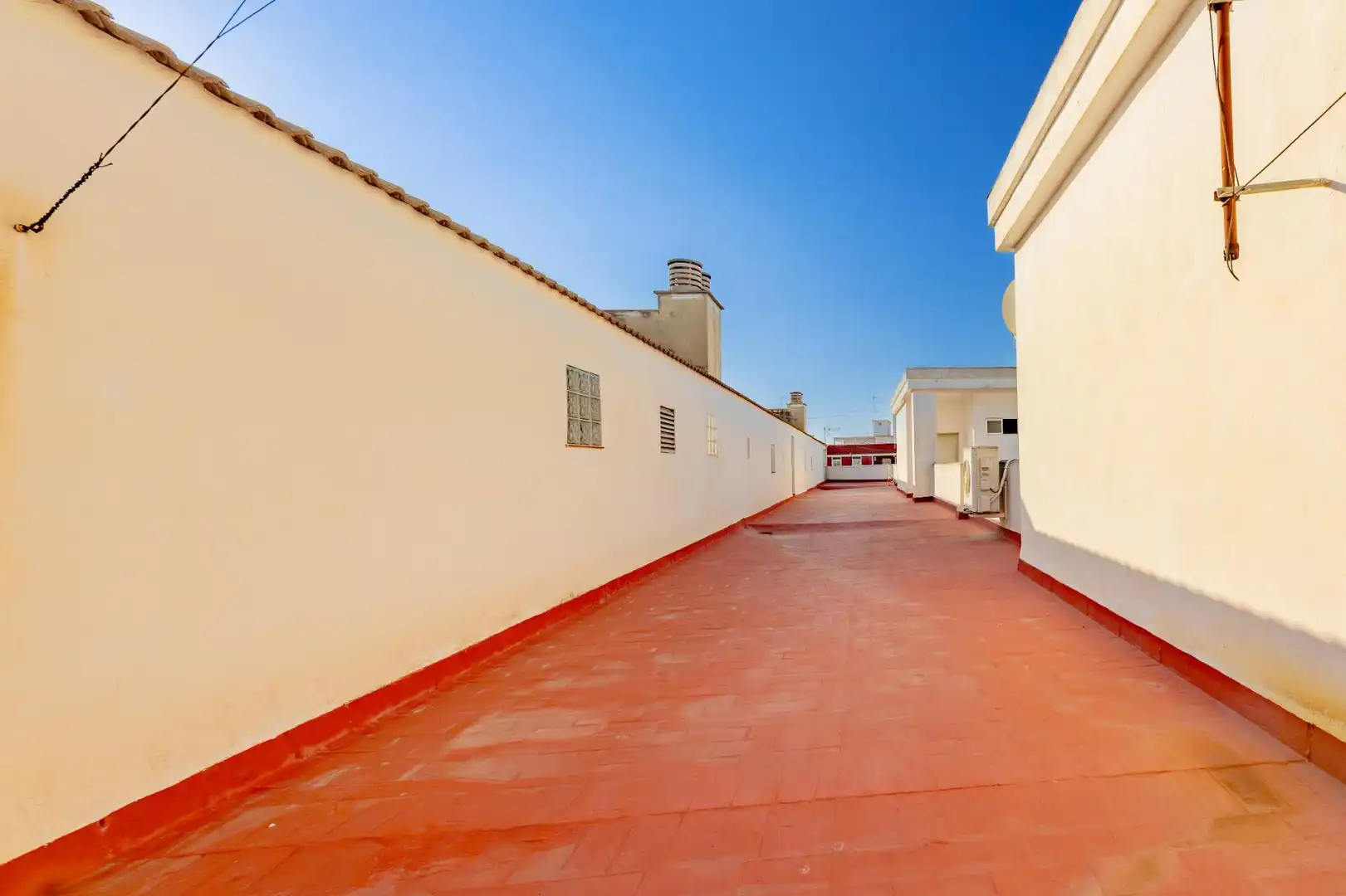 Terraza de Piso en venta en Valencia con Trastero, Balcón y Alarma