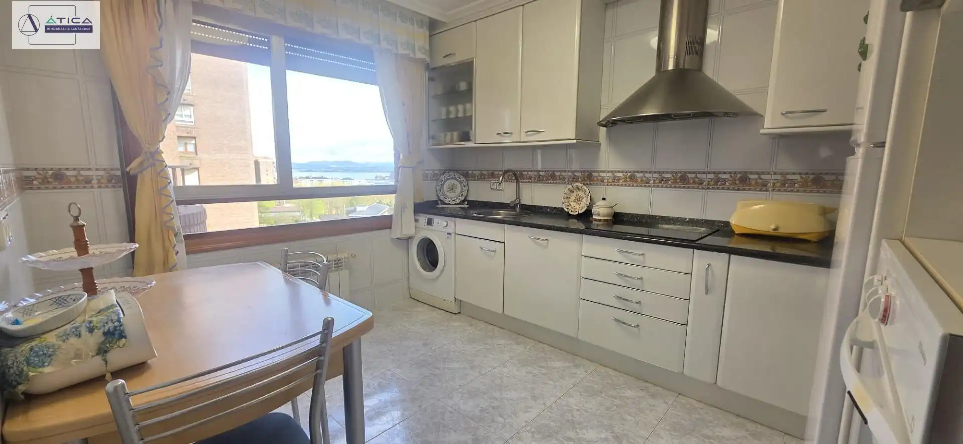 Kitchen of Flat for sale in Santander  with Heating, Terrace and Storage room