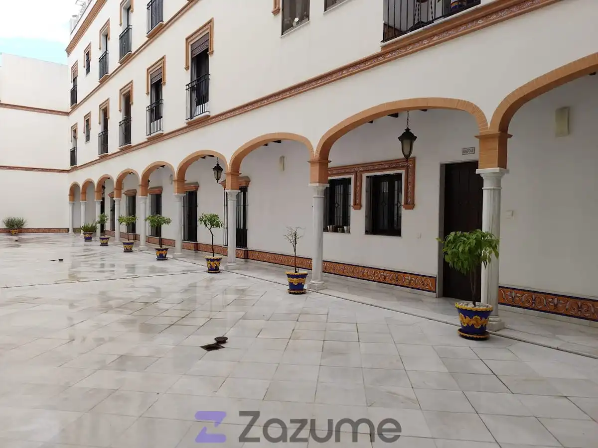 Flat for rent in Pl. Padre Jerónimo de Córdoba, Santa Catalina