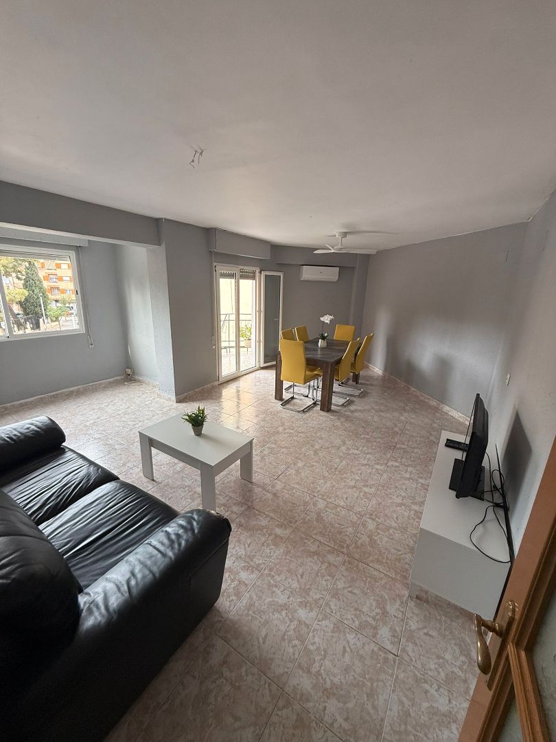 Sala de estar de Piso de alquiler en Gandia con Aire acondicionado, Amueblado y Balcón