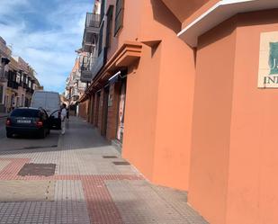 Vista exterior de Oficina en venda en Sanlúcar de Barrameda amb Calefacció