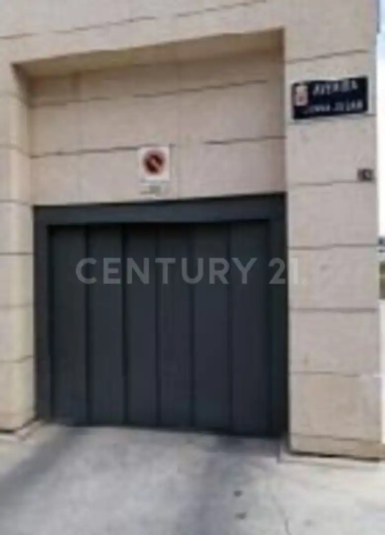 Parkplatz zur Miete in Avenida Juana Jugan 26, imagen 3