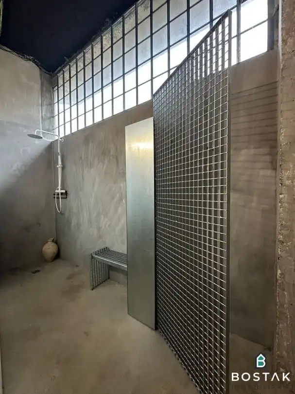 Industrial buildings for sale in Bilbao 