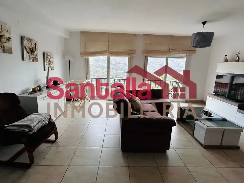 Vista exterior de Casa adosada en venta en Almuñécar con Terraza y Piscina comunitaria