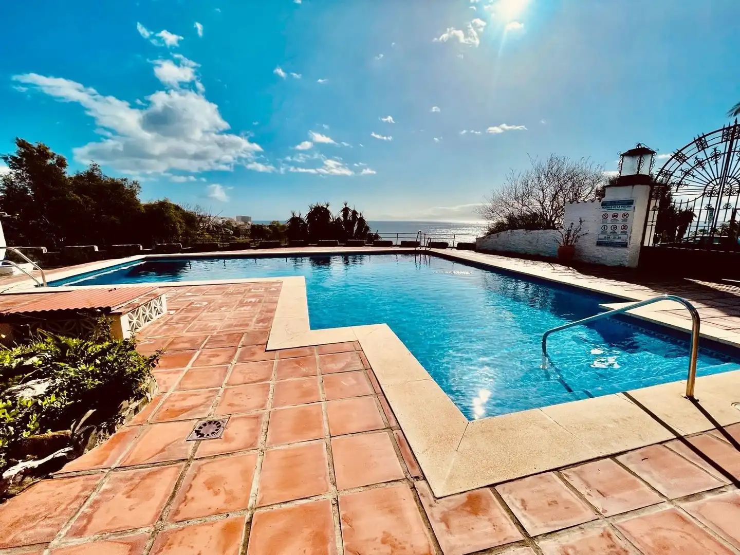 Piscina de Casa o xalet en venda en Benalmádena amb Aire condicionat, Calefacció i Jardí privat