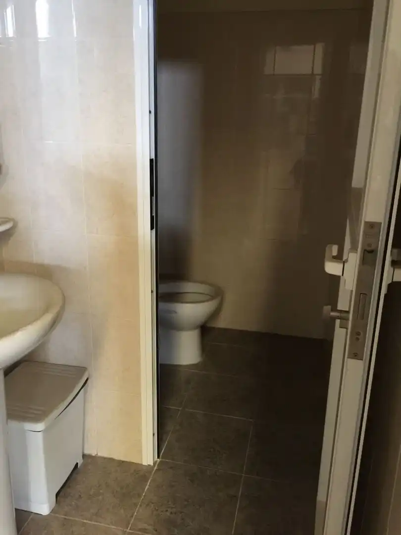 Badezimmer von Fabrikhallen zur Miete in Adeje