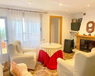 Sala d'estar de Dúplex en venda en La Font de la Figuera amb Aire condicionat, Terrassa i Balcó