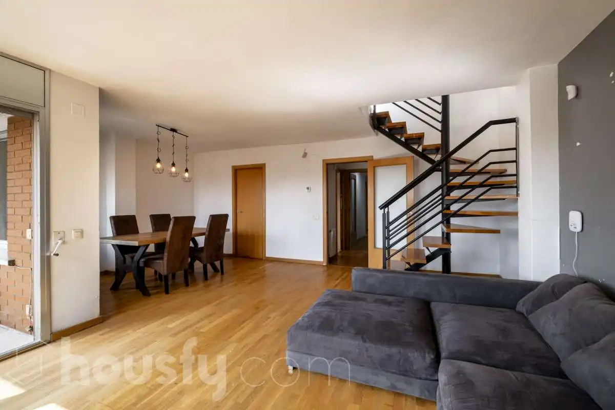 Maisonette zum Verkauf in Avinguda de les Roquetes, Coll Favà