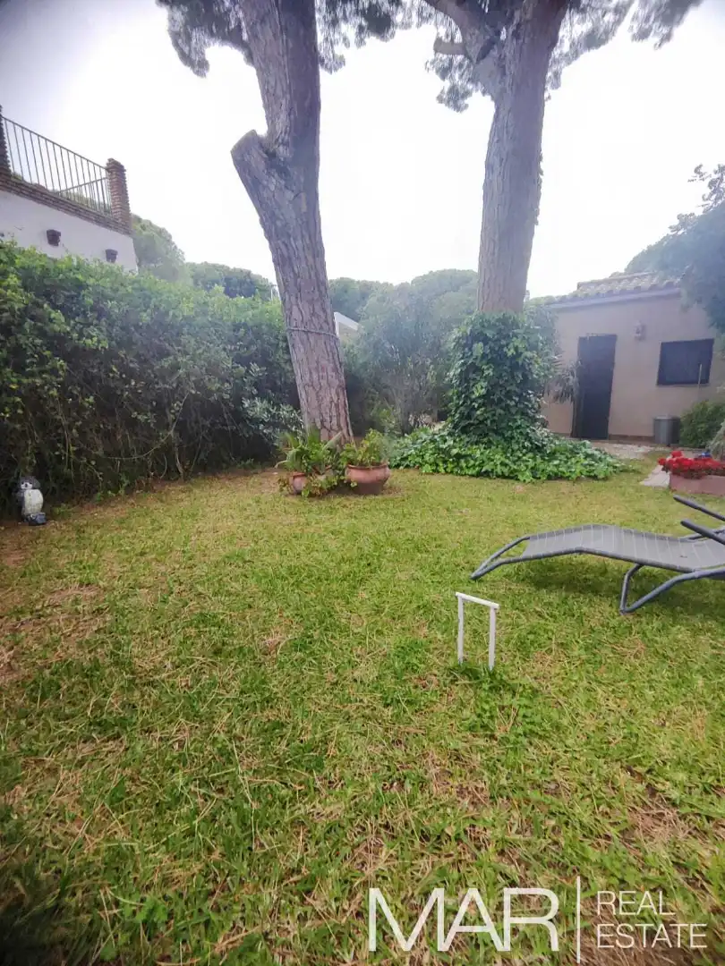 Chalet con piscina en venta en La Barrosa, imagen 14