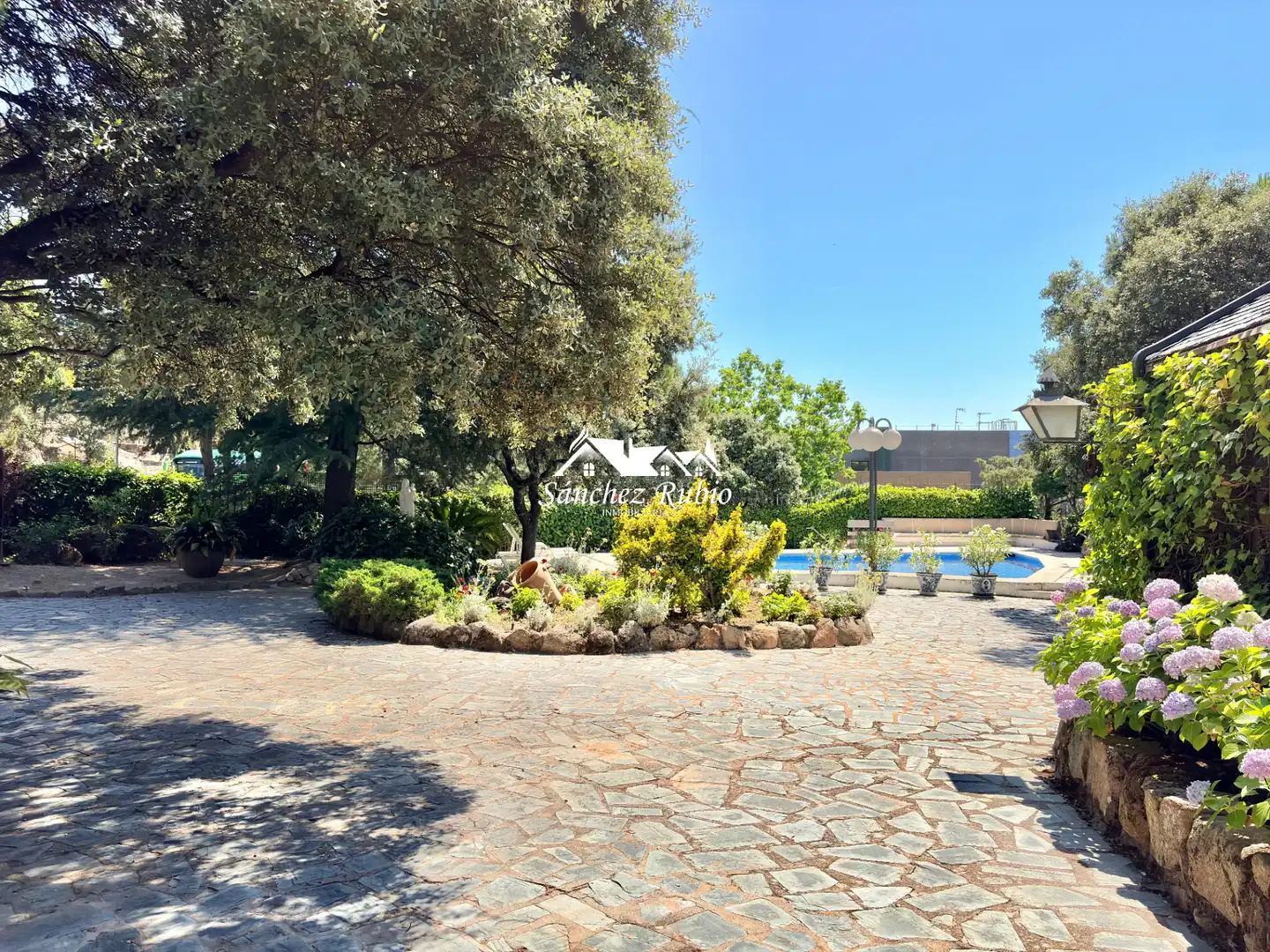 Jardí de Casa o xalet en venda en Torrelodones amb Calefacció, Jardí privat i Parquet
