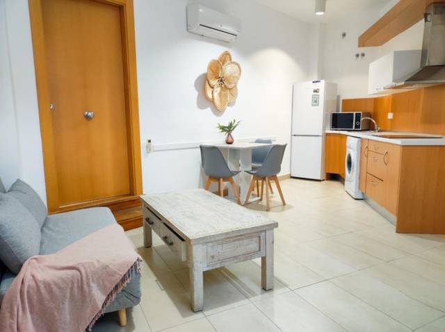 Estudio en Alquiler en La Goleta - San Felipe Neri