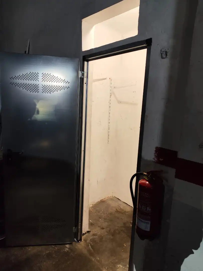Cuina de Traster de lloguer en Barcelona amb Alarma