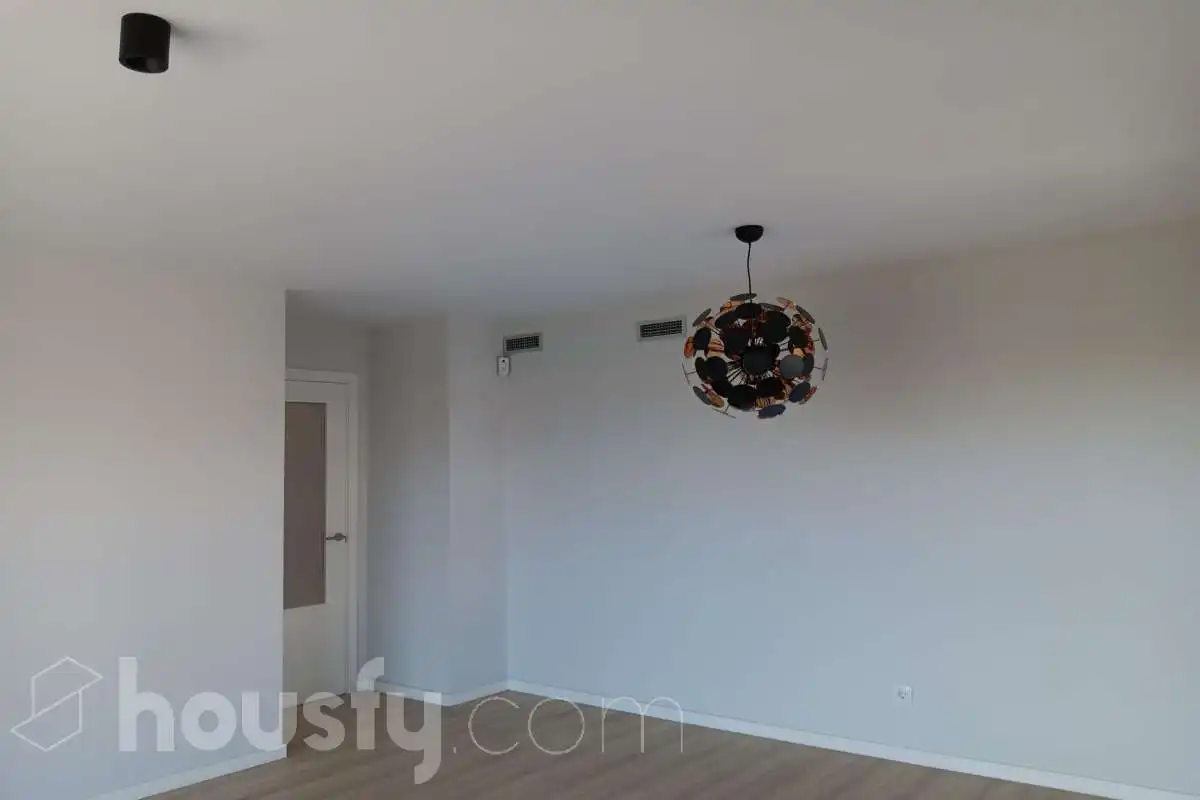 Schlafzimmer von Wohnung zur Miete in Sant Adrià de Besòs mit Klimaanlage und Balkon