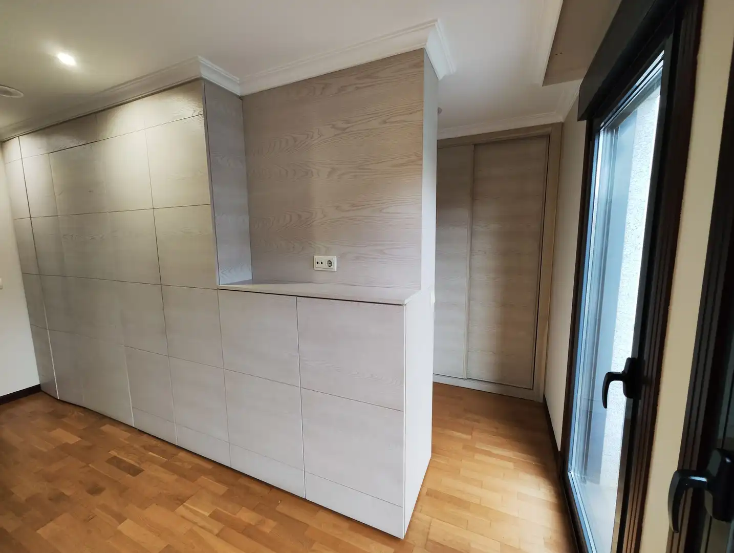 Casa adosada en venta en Vigo  con Jardín privado, Parquet y Terraza