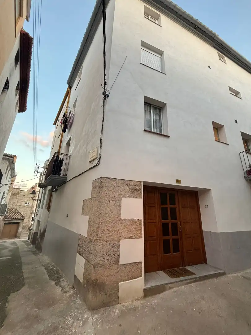 Vista exterior de Piso en venta en Móra d'Ebre con Calefacción, Terraza y Amueblado