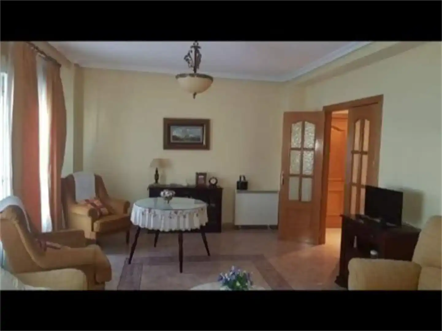 Sala d'estar de Pis en venda en Villacarrillo amb Aire condicionat, Moblat i Balcó