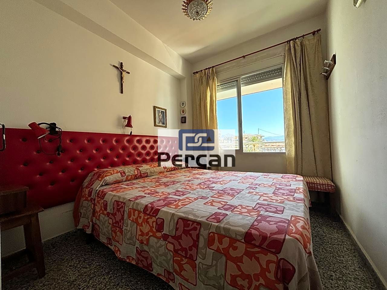 Dormitori de Apartament en venda en El Campello amb Terrassa