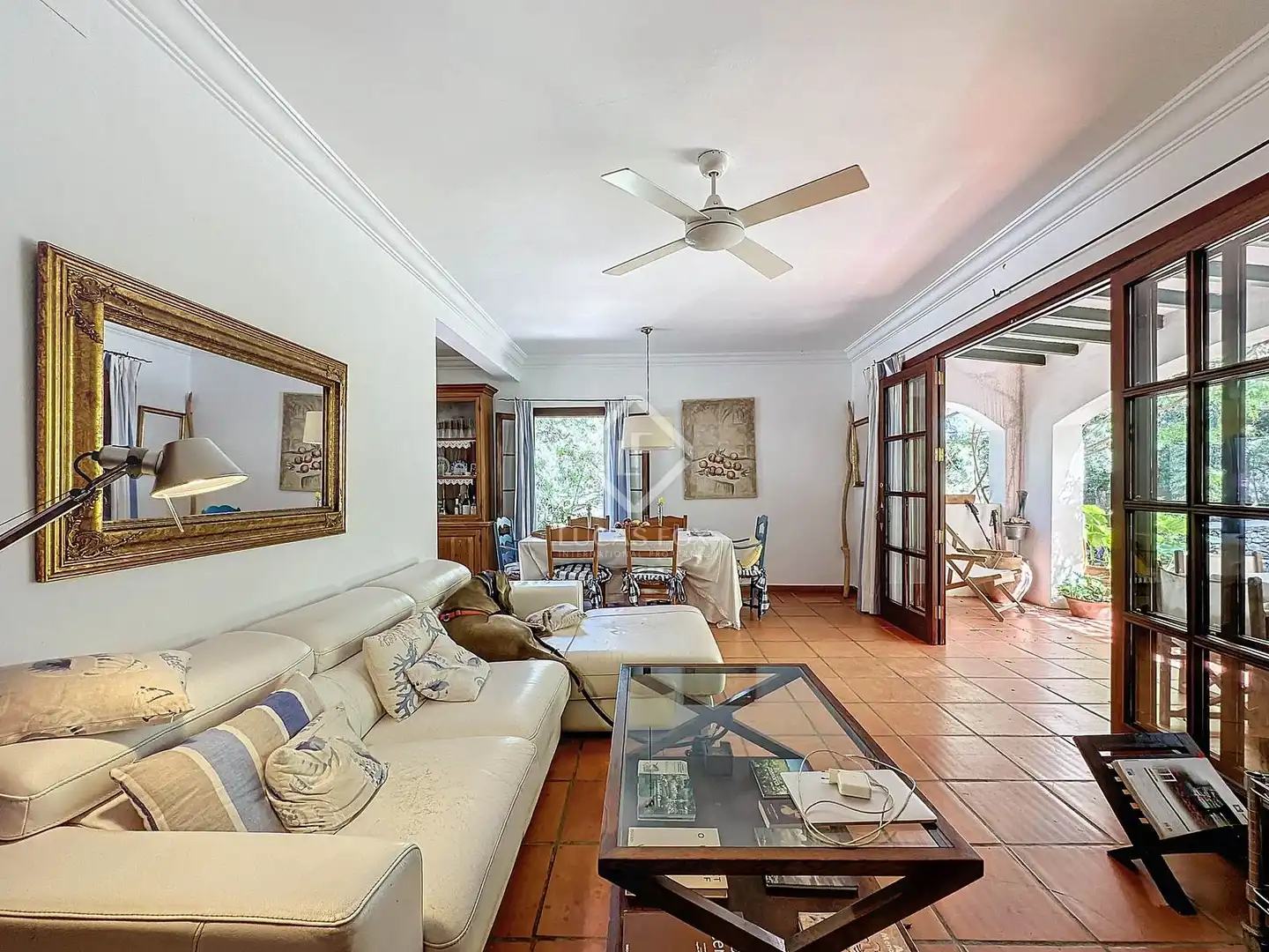 Wohnzimmer von Country house zum Verkauf in Es Mercadal mit Heizung, Privatgarten und Terrasse