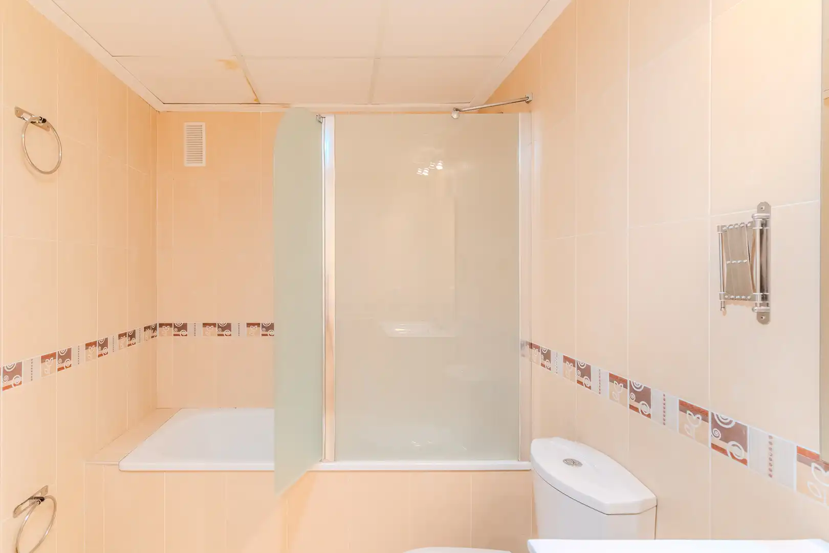 Bathroom of Duplexes for sale in San Jorge / Sant Jordi  with Air Conditioner, Heating and Terrace