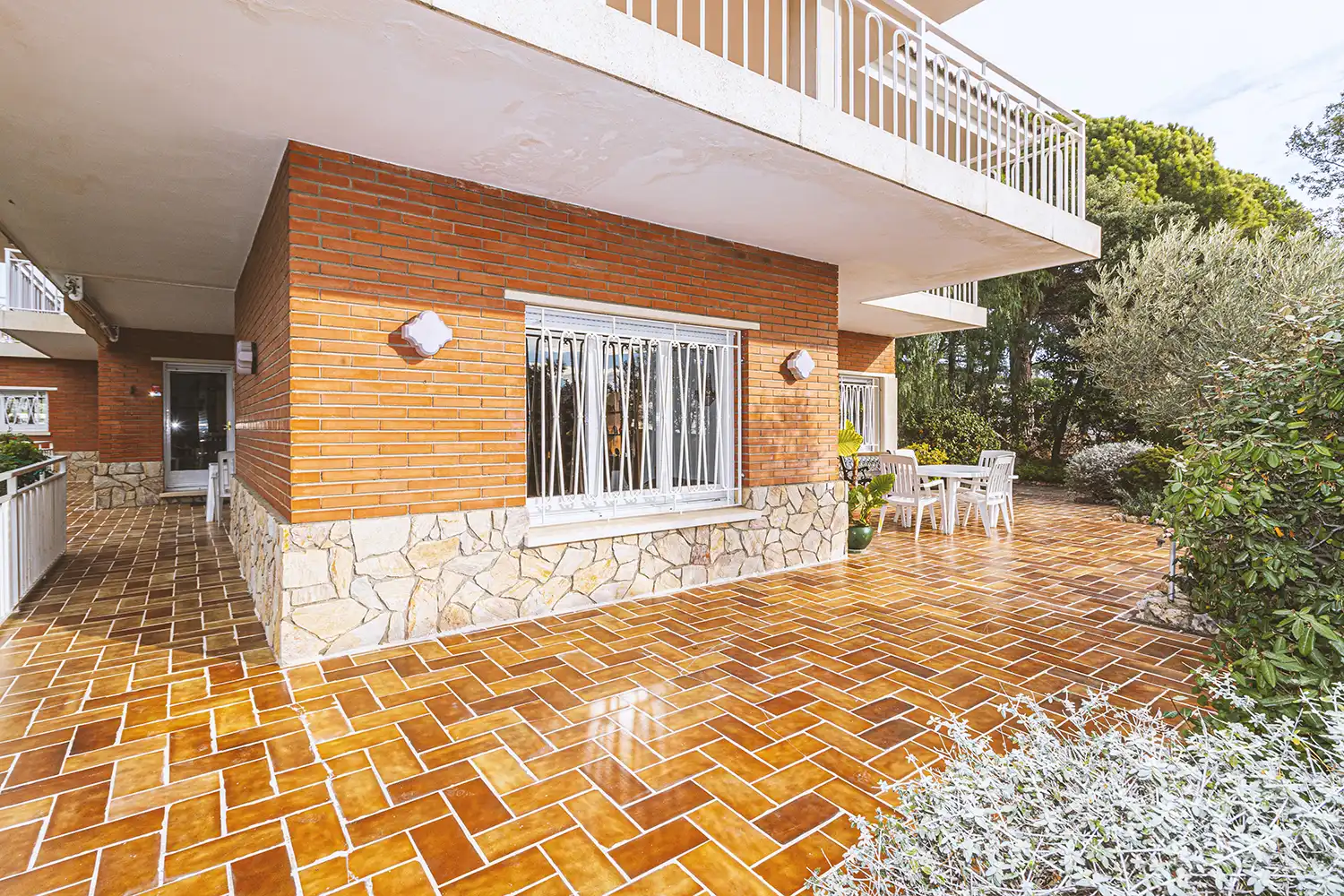 Vista exterior de Casa o xalet en venda en Sant Pol de Mar amb Calefacció, Jardí privat i Terrassa