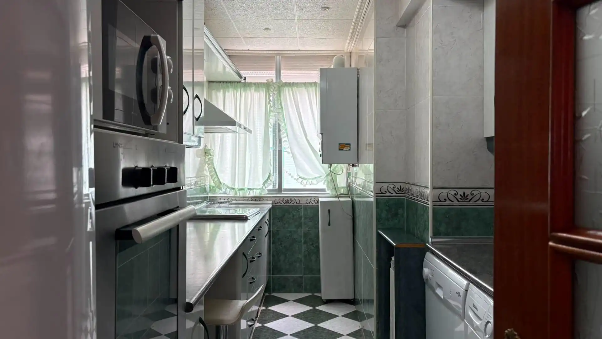 Cocina de Piso en venta en Guadalajara con Calefacción
