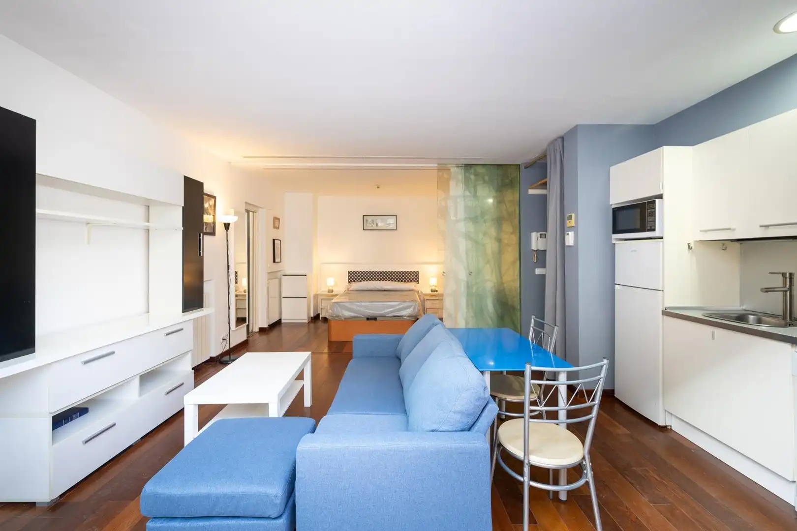 Sala d'estar de Apartament en venda en Granada amb Aire condicionat, Calefacció i Jardí privat