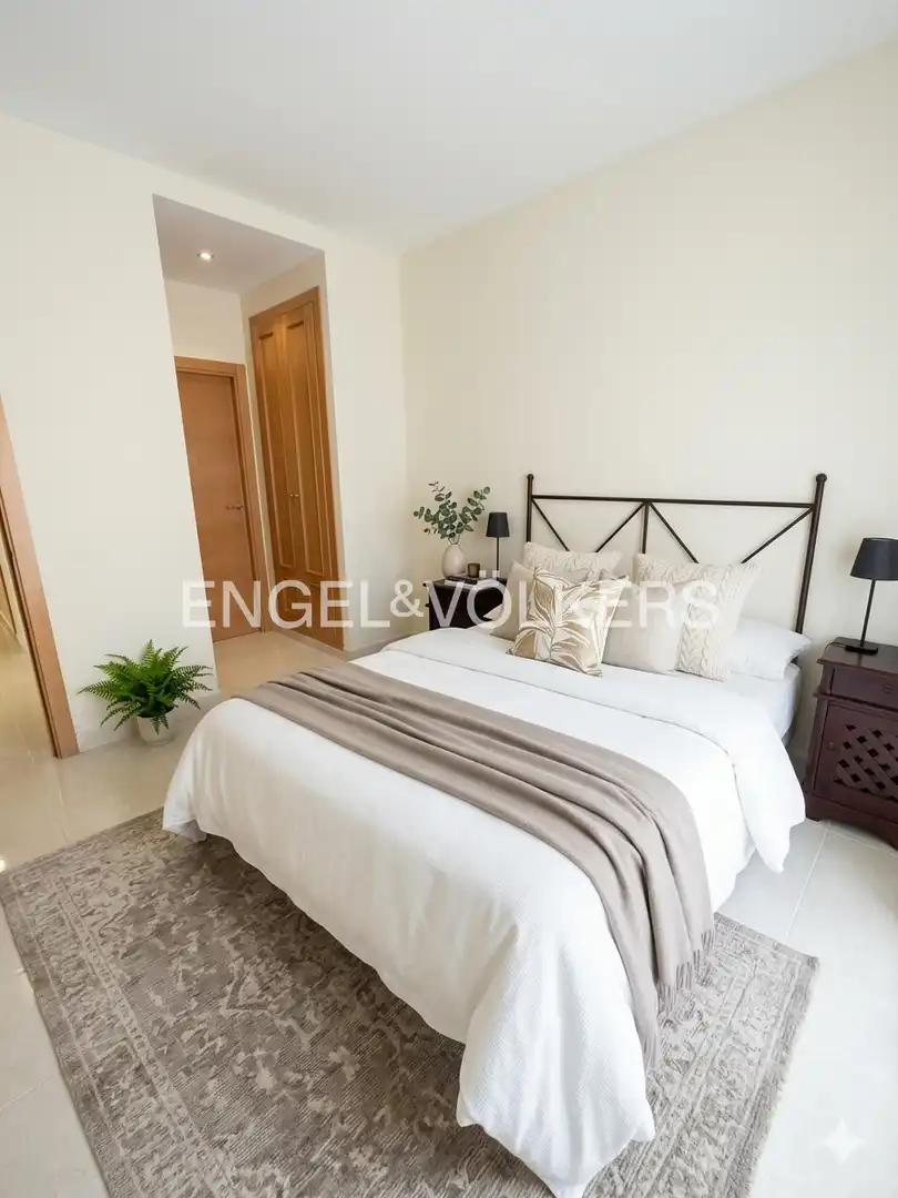 Habitación de Piso en venta en Cubelles con Aire acondicionado, Calefacción y Jardín privado