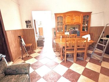 Country house for sale in Cantoria