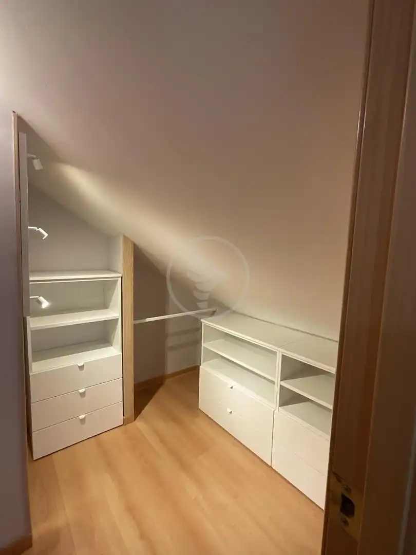 Habitación de Dúplex en venta en Linares con Aire acondicionado