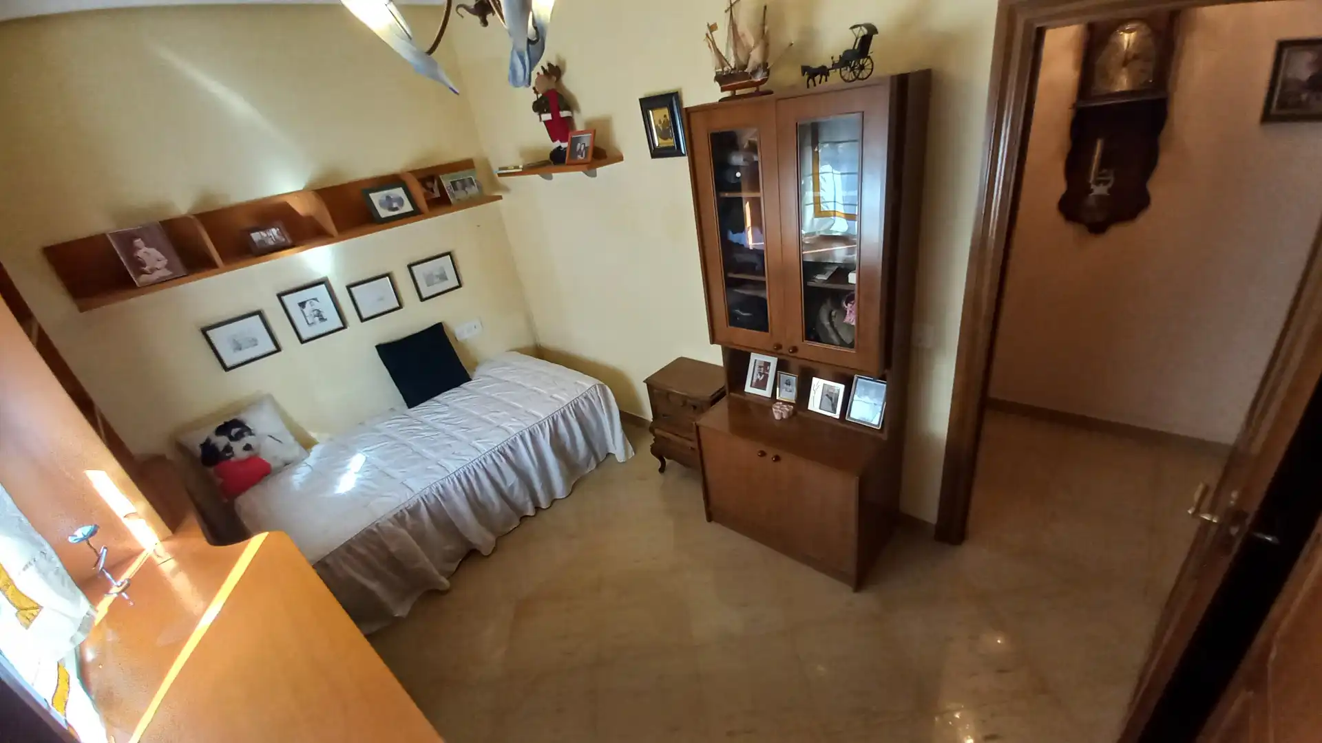 Bedroom of Houses for sale in Moraleja del Vino