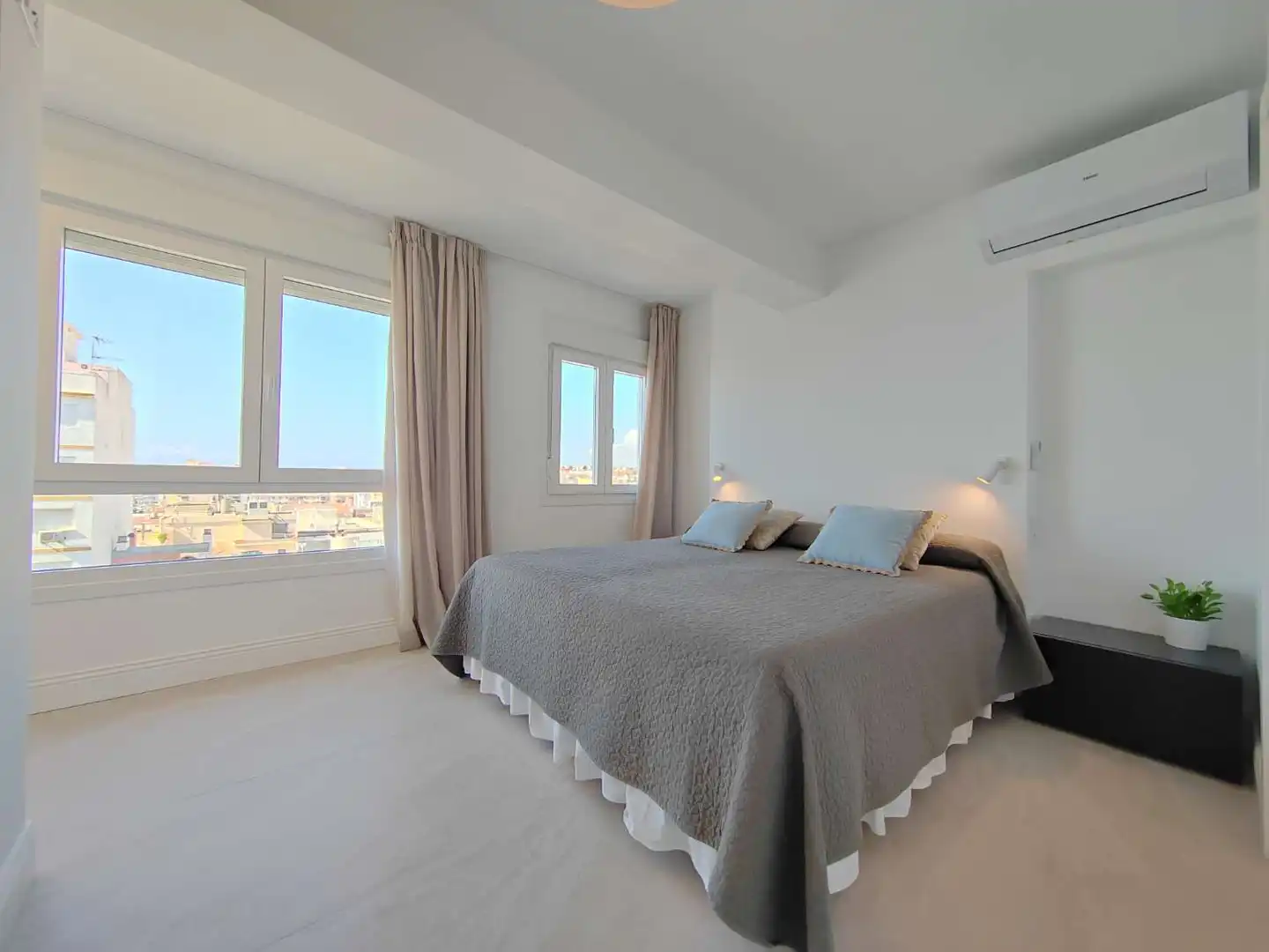 Schlafzimmer von Wohnung zur Miete in Vélez-Málaga mit Möbliert
