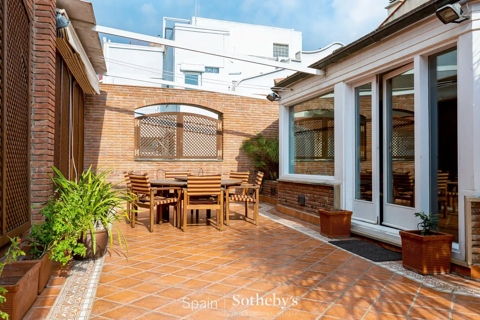 Terraza de Casa o chalet en venta en Badalona con Aire acondicionado, Calefacción y Jardín privado