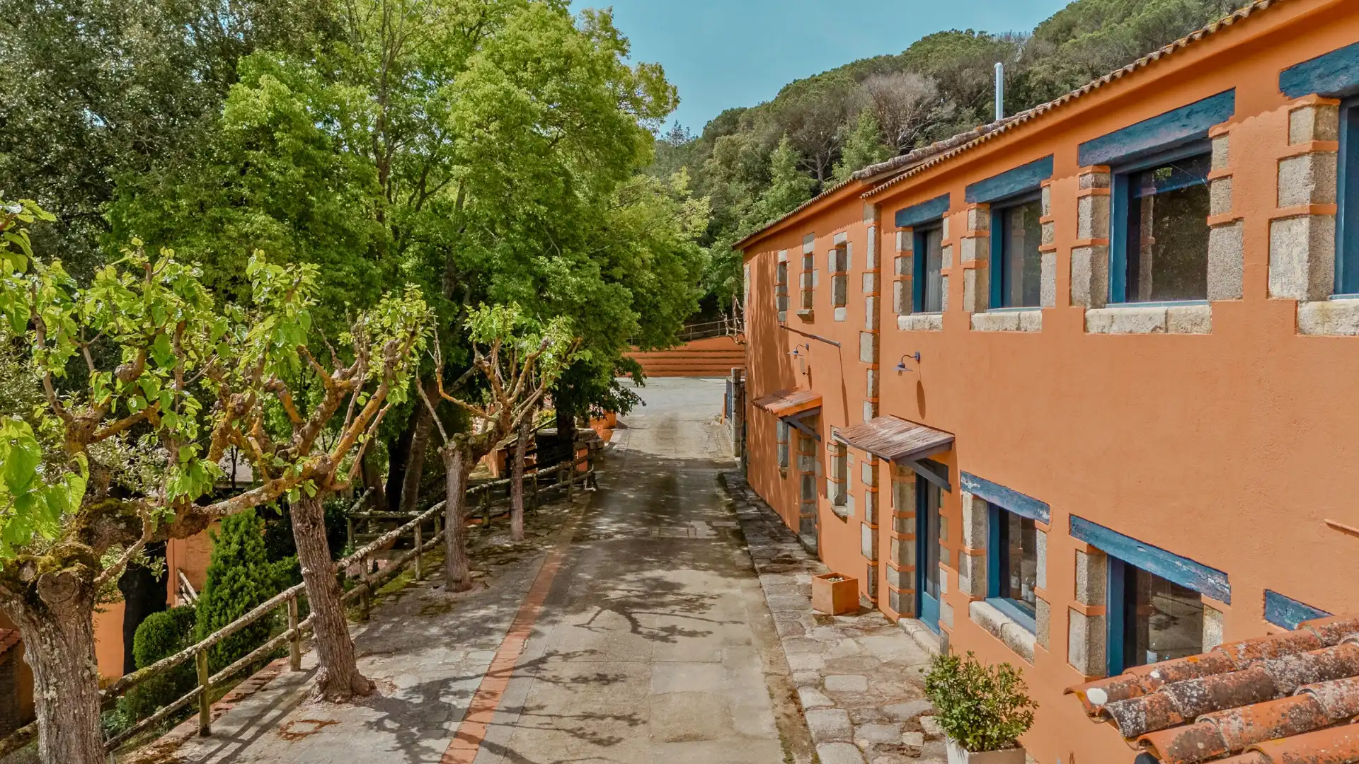 Edificio en venta en Can Pujadas, 18, Vallgorguina