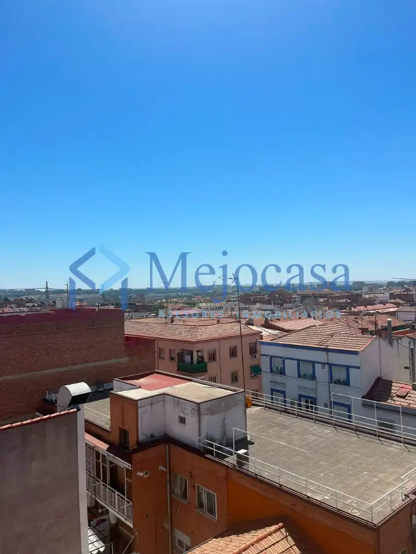 Vista exterior de Pis en venda en Madrid amb Aire condicionat, Calefacció i Terrassa