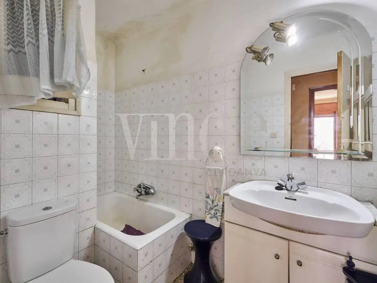 Bany de Apartament en venda en Puigcerdà amb Calefacció, Parquet i Terrassa