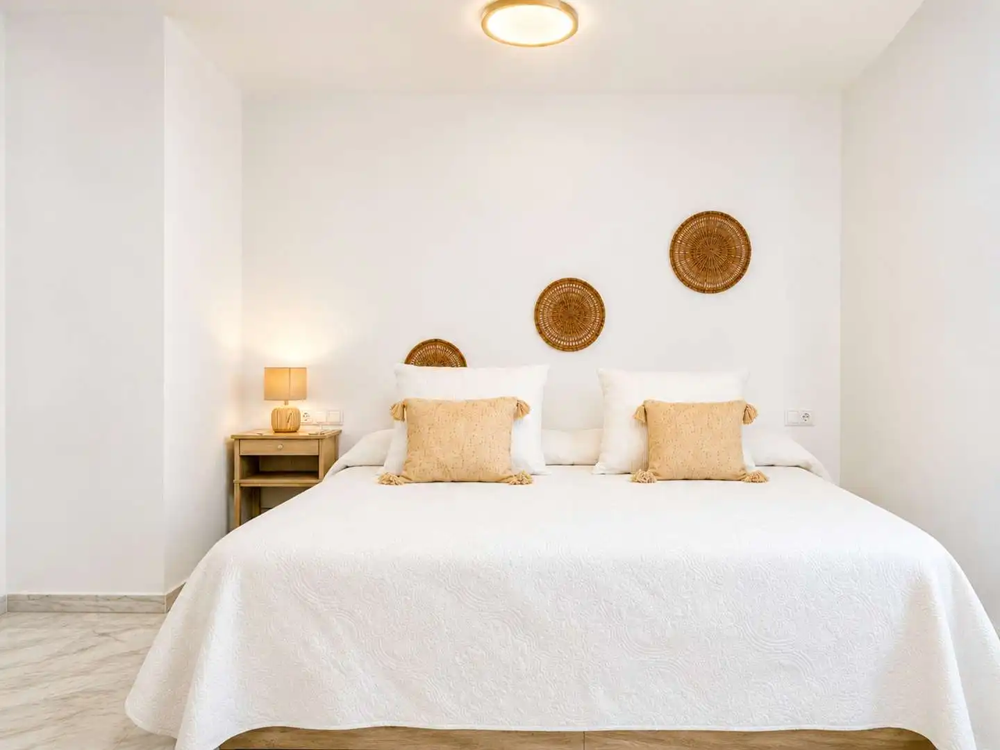Habitación de Planta baja en venta en Manilva con Jardín privado, Terraza y Trastero