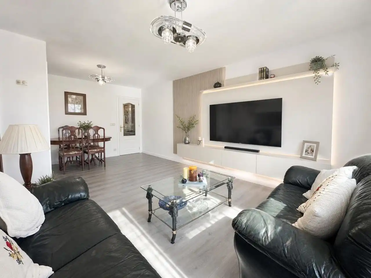 Sala de estar de Piso en venta en Torrejón de Ardoz con Calefacción, Terraza y Piscina comunitaria