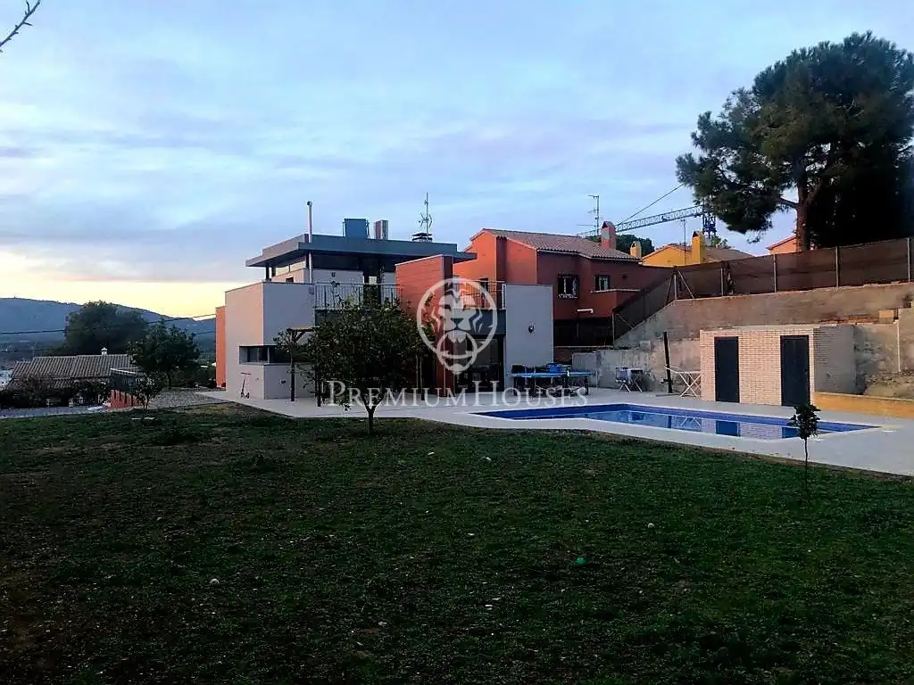 Vista exterior de Casa o chalet en venta en Sant Pere de Ribes con Aire acondicionado, Calefacción y Jardín privado