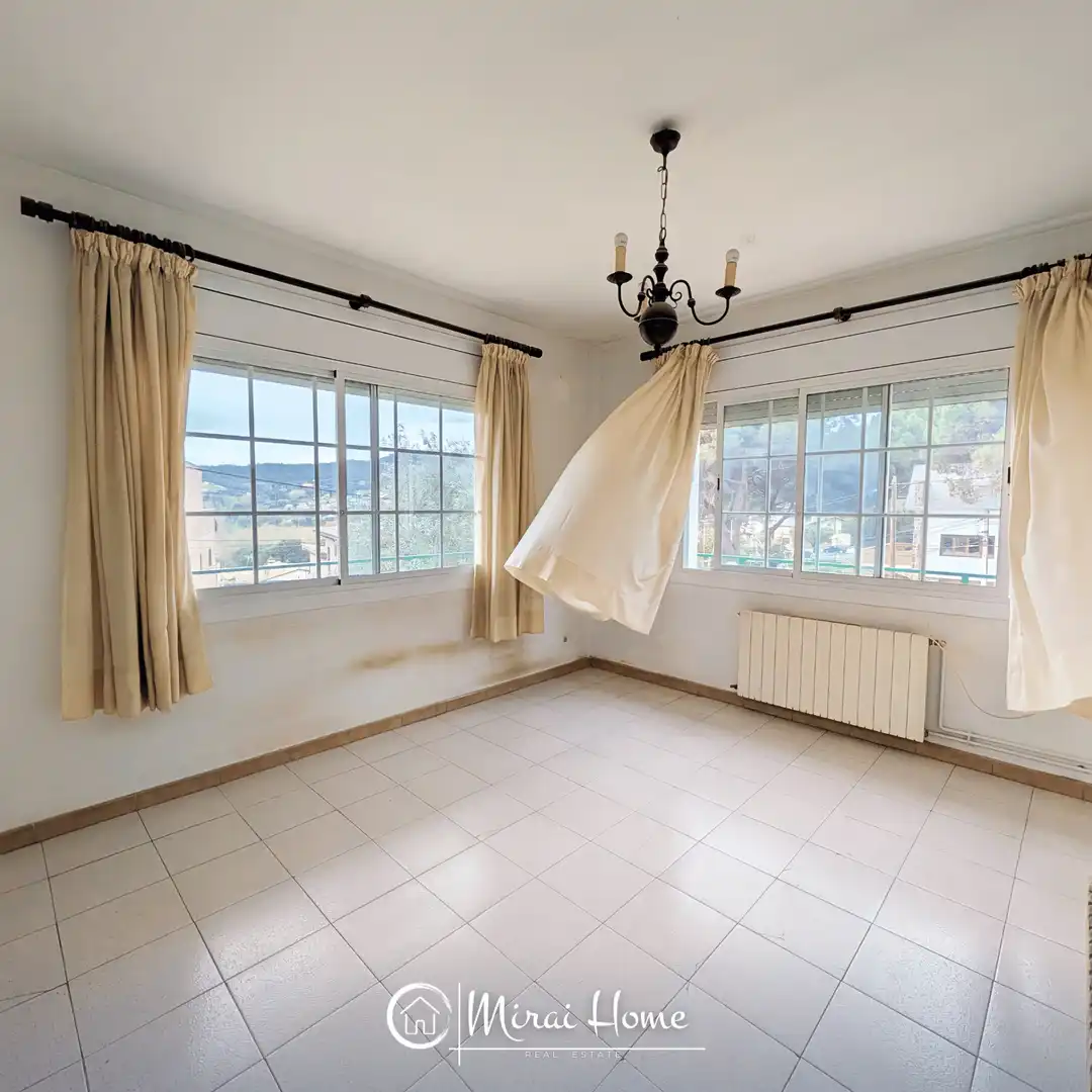 Schlafzimmer von Haus oder Chalet zum Verkauf in Bigues i Riells del Fai mit Heizung, Privatgarten und Balkon