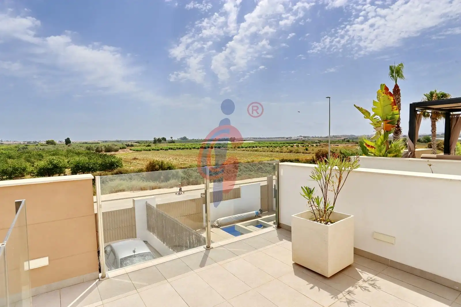 Terrassa de Casa adosada en venda en Guardamar del Segura amb Aire condicionat, Jardí privat i Terrassa