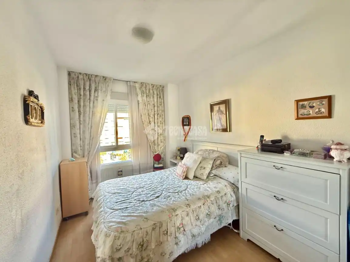 Bedroom of Flat for sale in Madrid  with Air Conditioner, Heating and Terrace